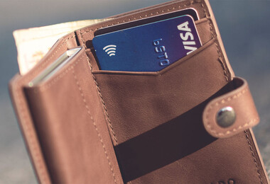 В Беларуси повысили минимальную зарплату на 100 рублей с 2025 года