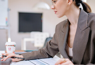 Ставка подоходного налога 25%: бонусы и вознаграждения